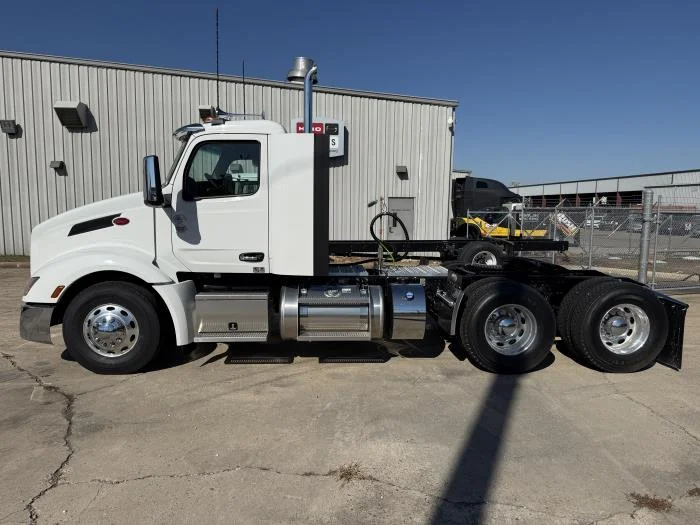 2026 Peterbilt 579 - image 4