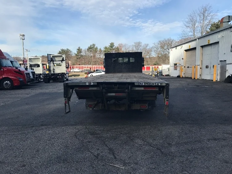 2020 Freightliner M2 106 in Auburn, MA — photo 7