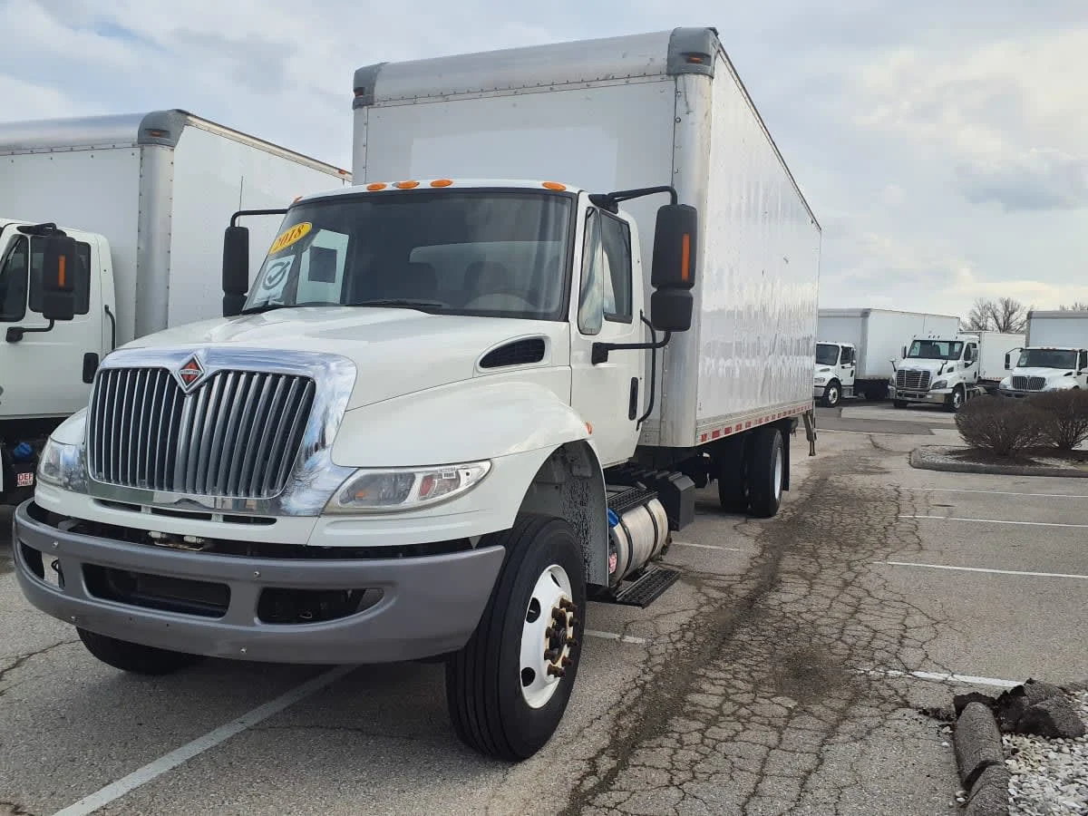 2018 International 4300 in O'fallon, MO