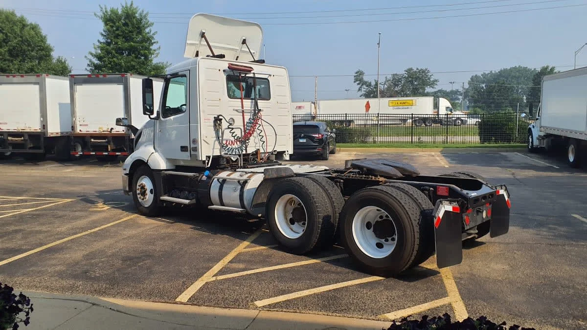 2020 Volvo in Bolingbrook, IL — photo 6