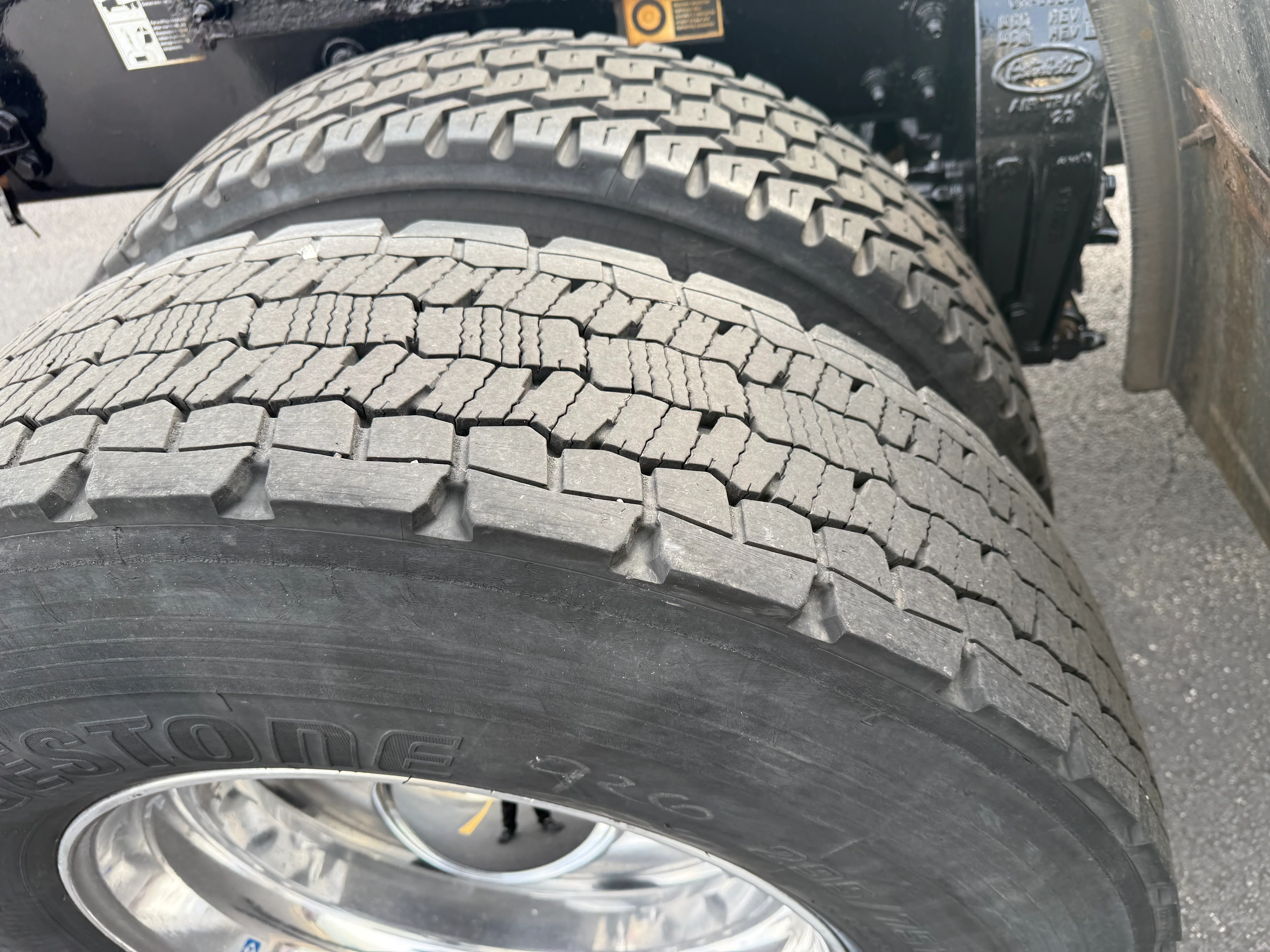 2019 Peterbilt 579 - image 12