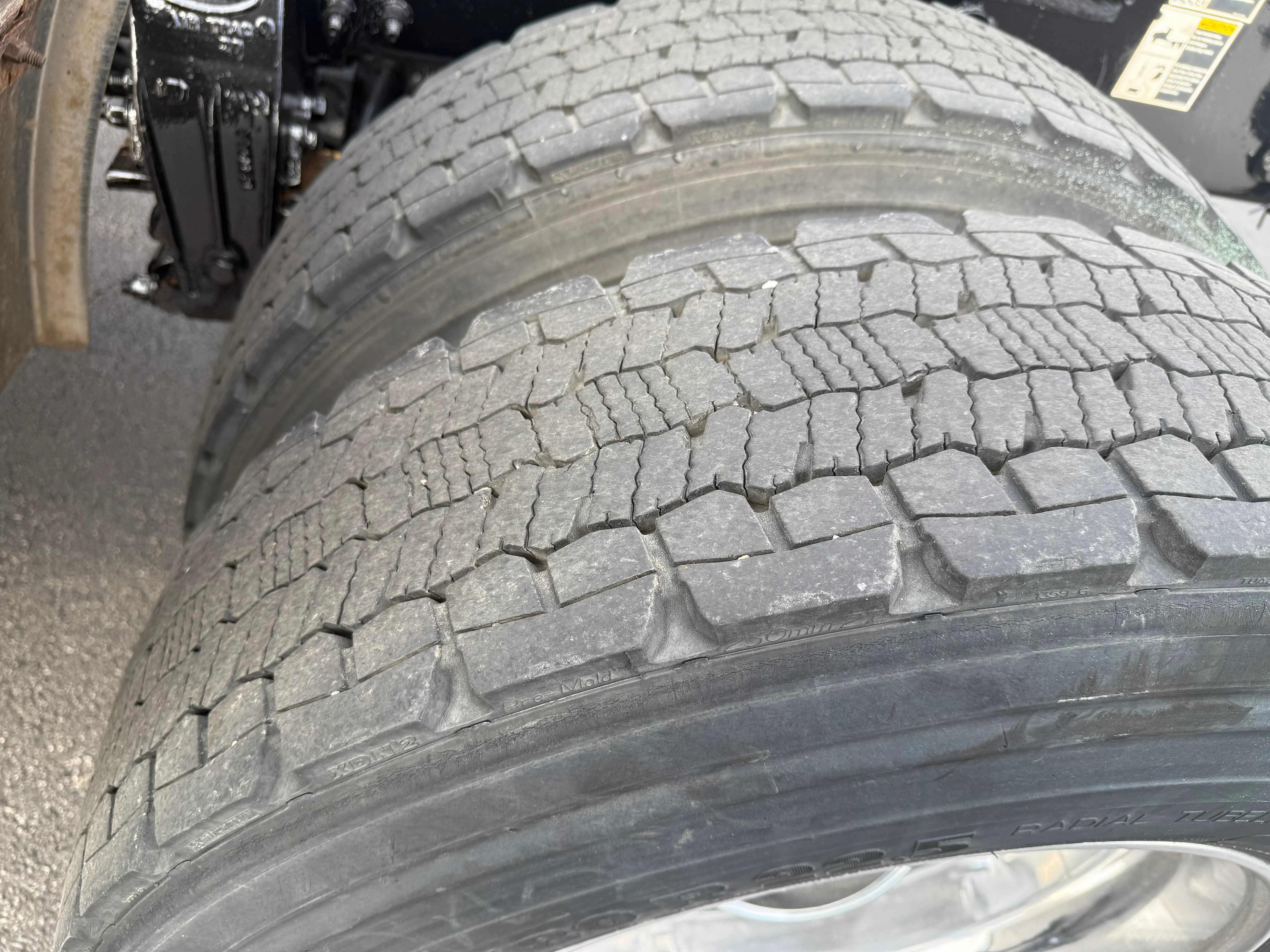 2019 Peterbilt 579 - image 13