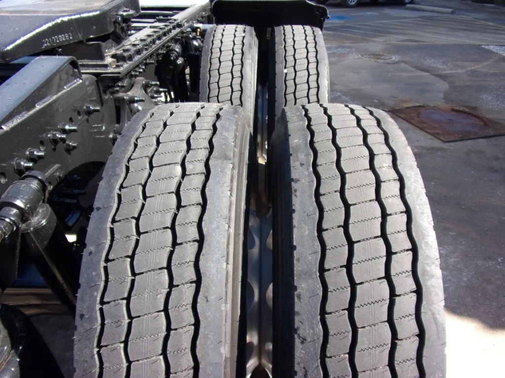 2021 Freightliner Cascadia - image 5