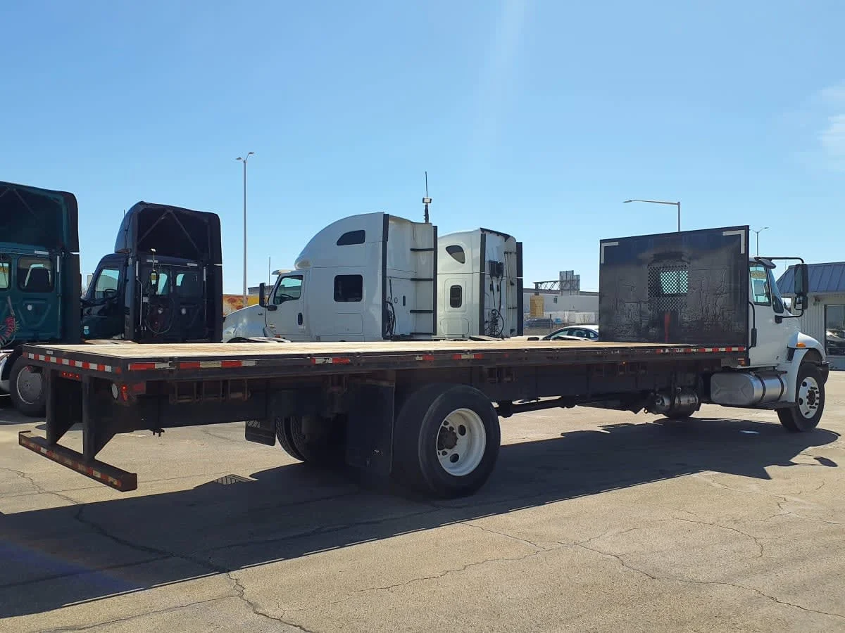2019 International 4300 in Oak Creek, WI — photo 4