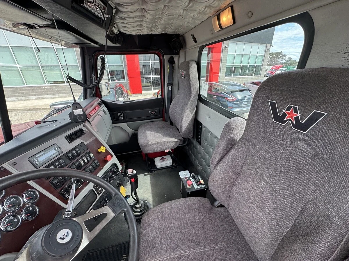 2020 Western Star 4700 - image 19
