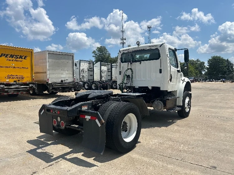 2019 Freightliner eM2 in Memphis, TN — photo 7