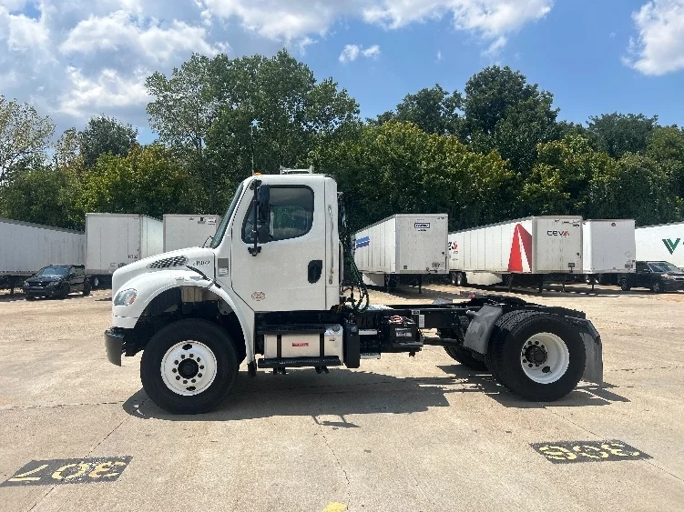 2019 Freightliner eM2 in Memphis, TN — photo 4