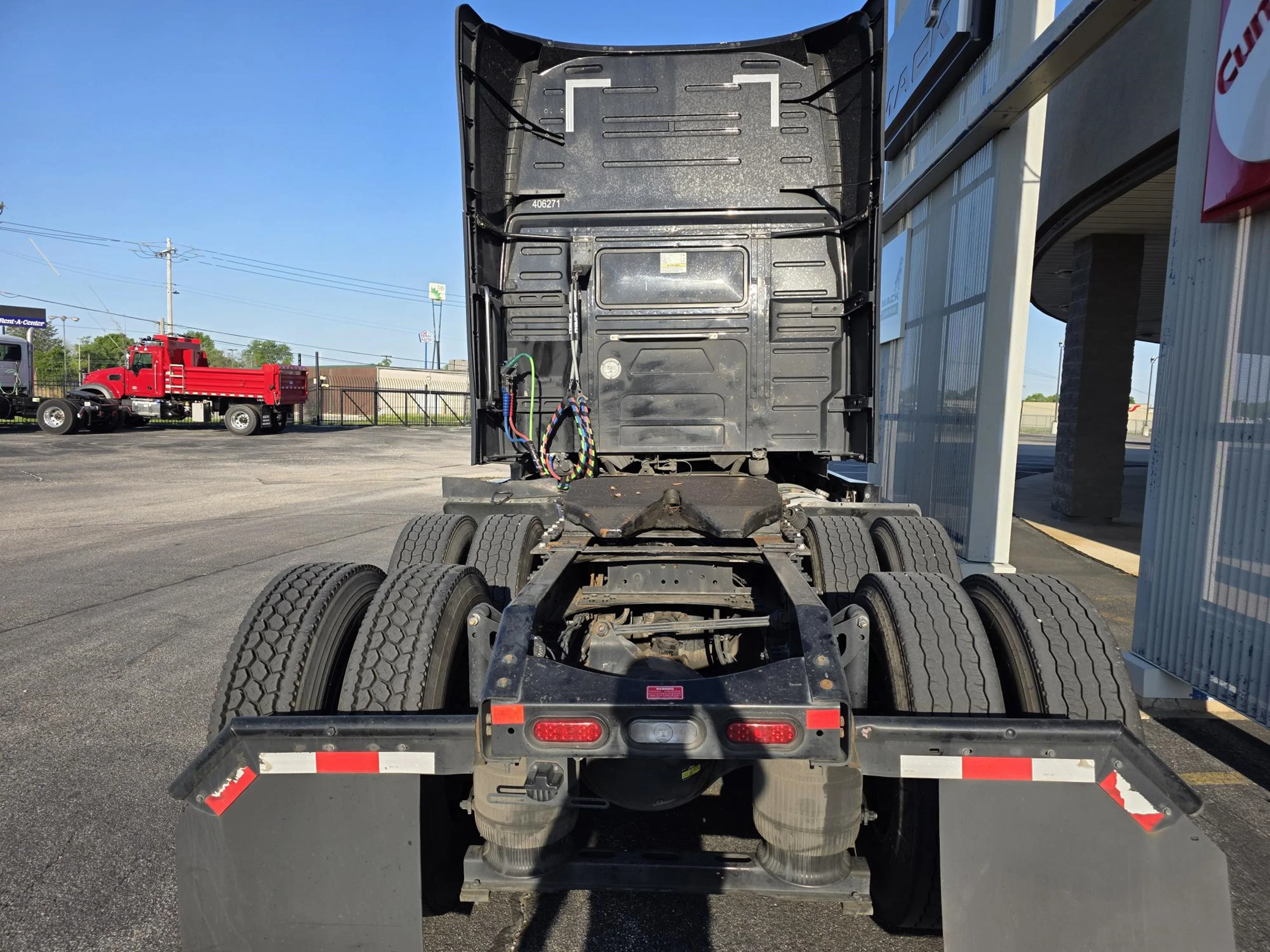 2022 Volvo VNL 760 in CAHOKIA, IL — photo 4