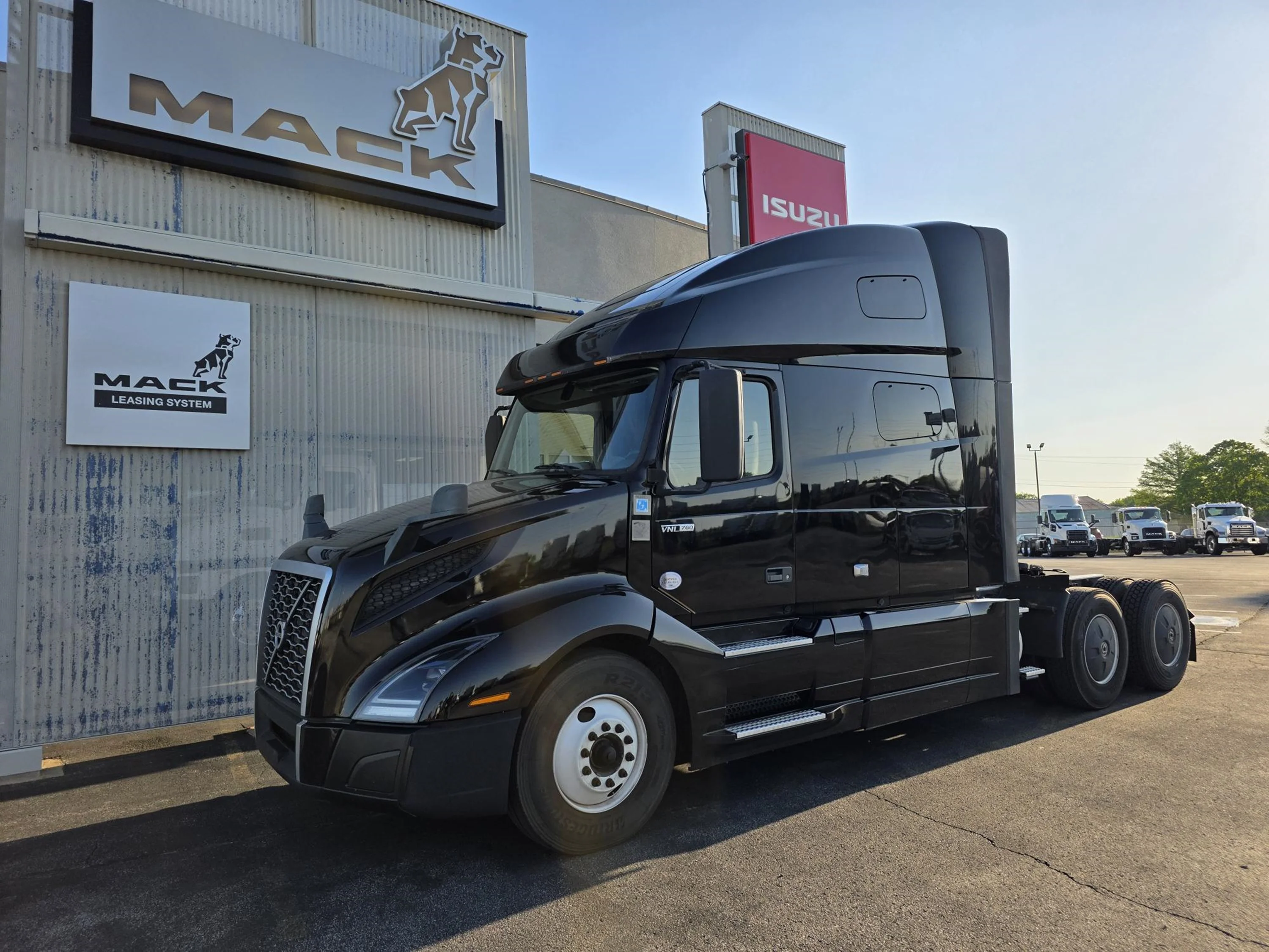 2022 Volvo VNL 760 in CAHOKIA, IL