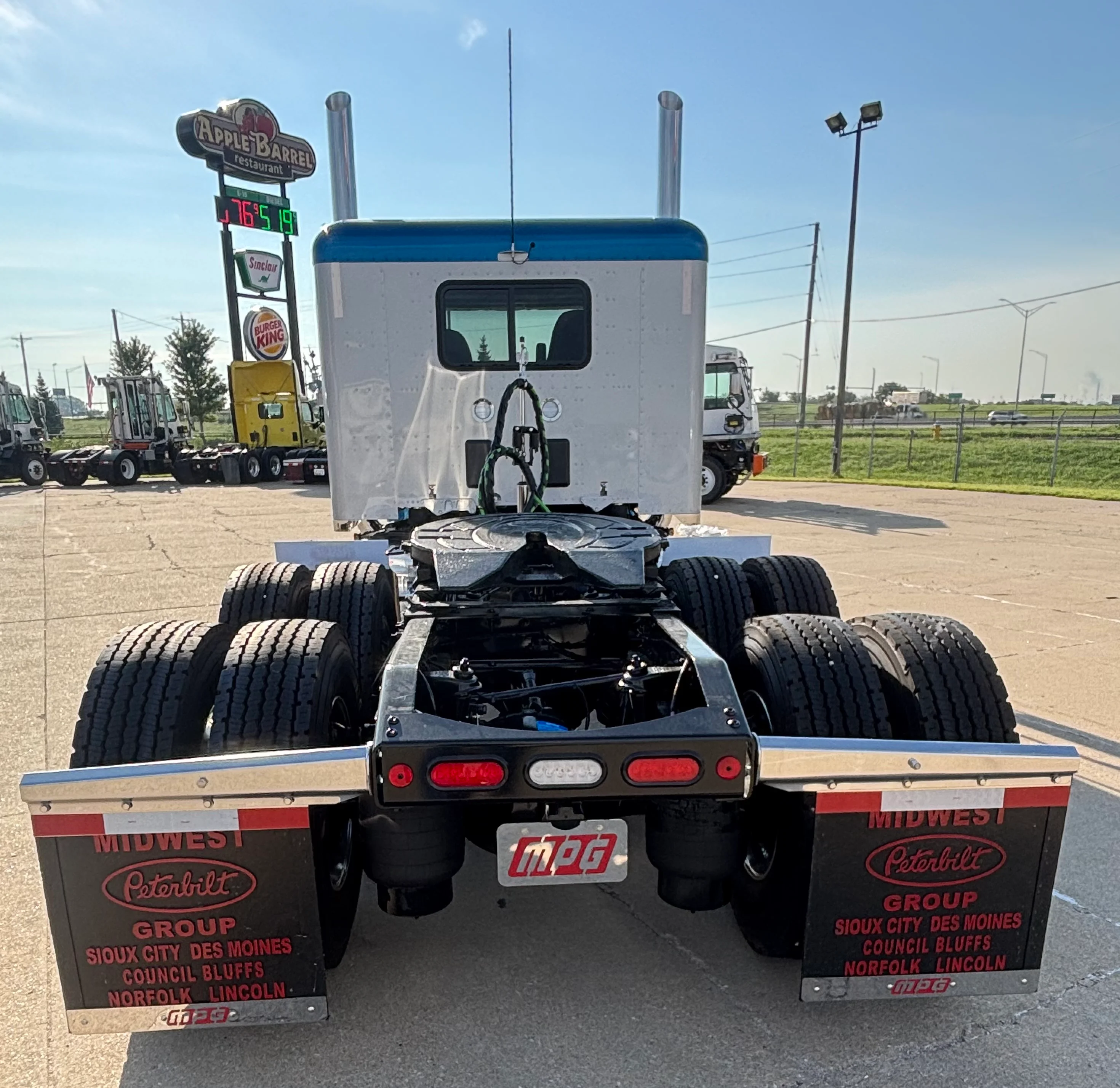 2027 Peterbilt 589 in Council Bluffs, IA — photo 5