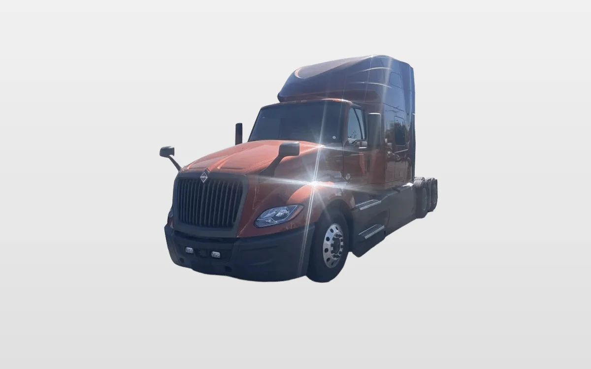 2022 International LT - image 1