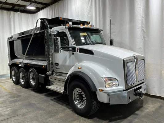 2027 Kenworth T880 in Memphis, TN