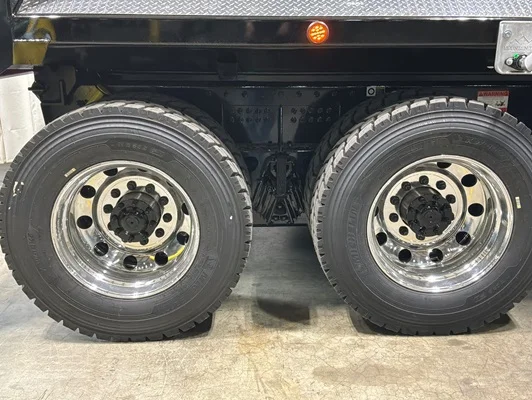 2027 Kenworth T880 in Memphis, TN — photo 3