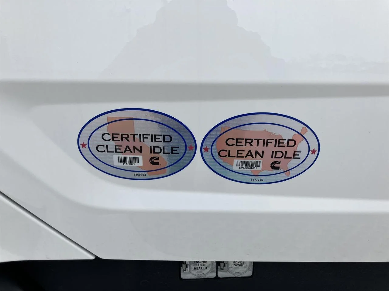 2027 Peterbilt 579 - image 6