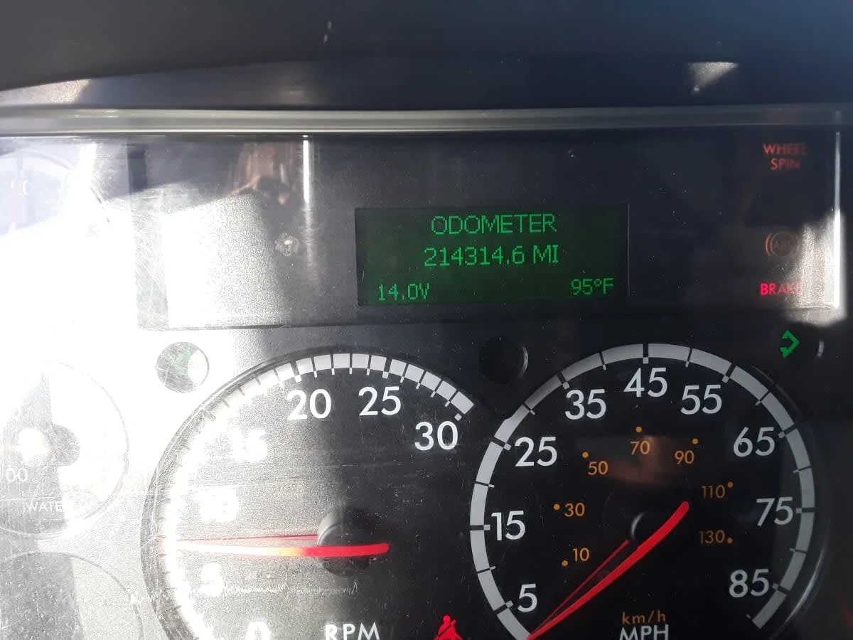 2019 Freightliner M2 106 - image 10