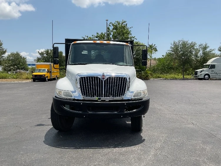 2019 International 4300 - image 2