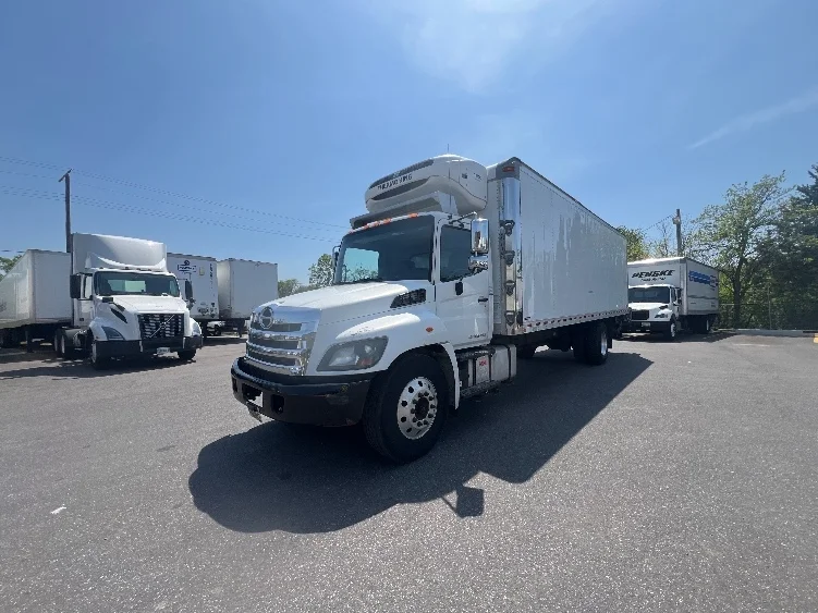2018 Hino 338 in Baltimore, MD — photo 3