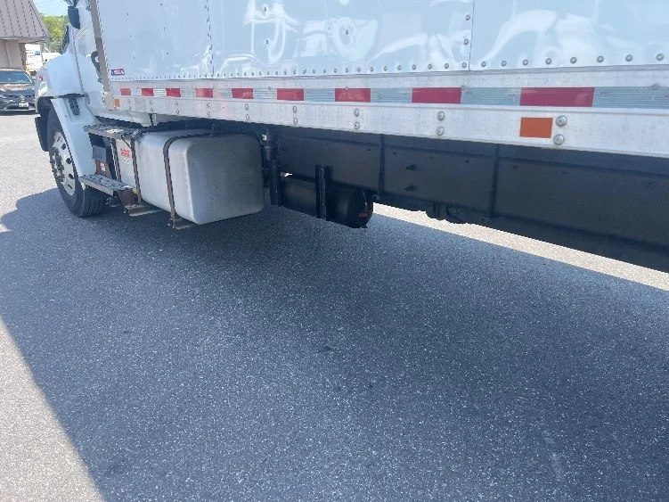2018 Hino 338 in Baltimore, MD — photo 5