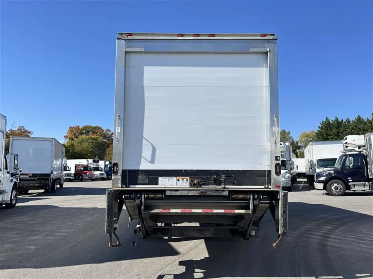 2018 International 4300 in Beltsville, MD — photo 5