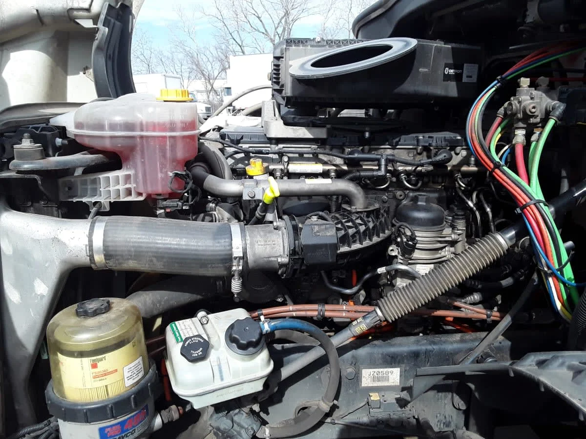 2018 Freightliner Cascadia - image 9