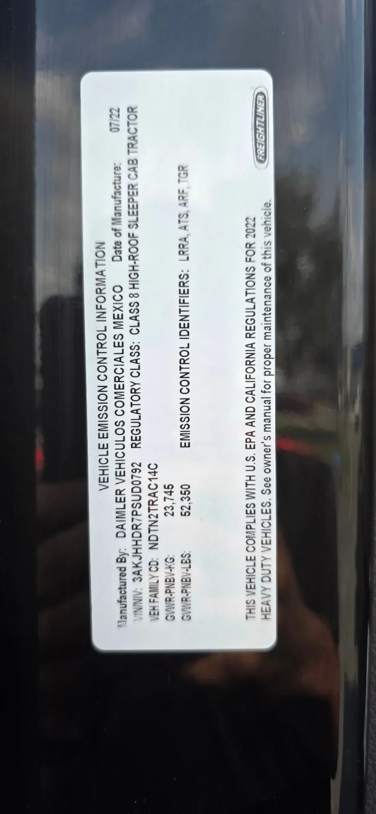 2023 Freightliner Cascadia in Bensalem, PA — photo 11