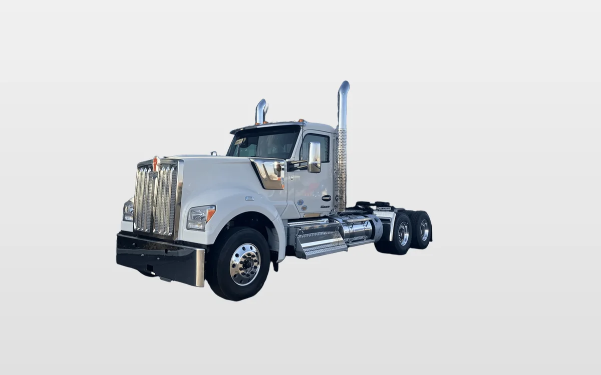 2026 Kenworth W990 - image 1