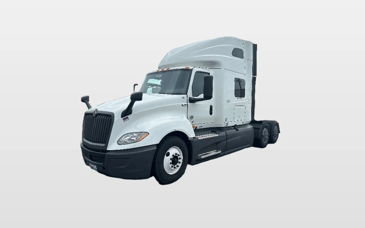 2023 International LT - image 1