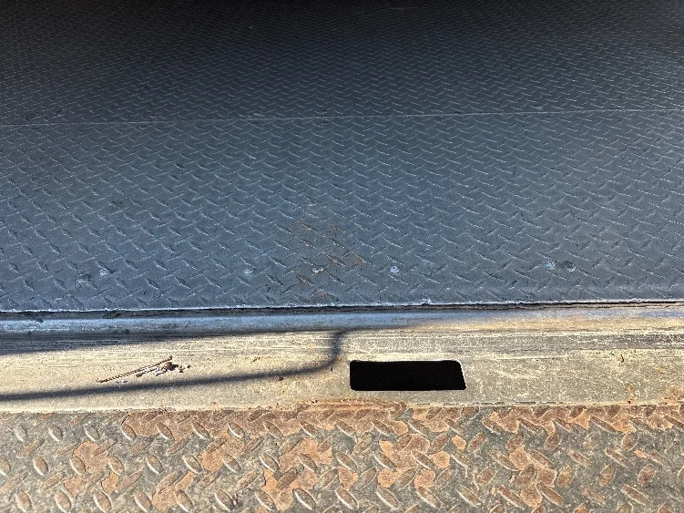 2017 Freightliner M2 106 - image 10