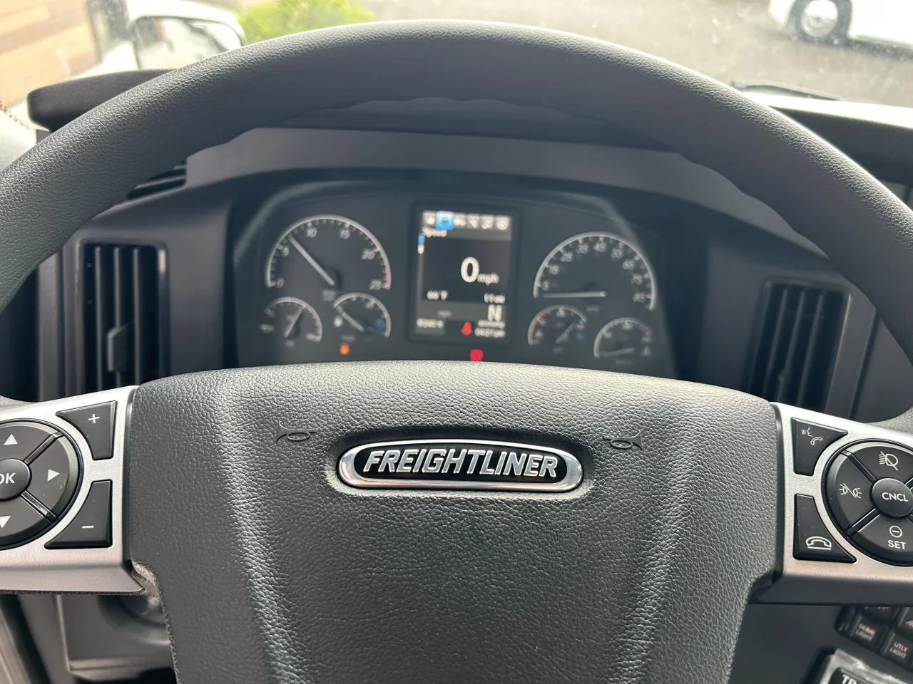 2027 Freightliner in Mount Vernon, WA — photo 8