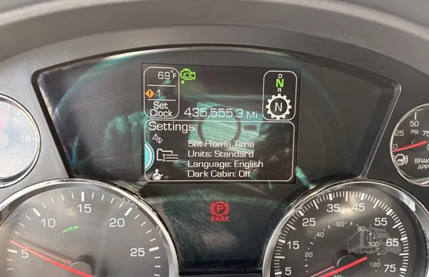 2021 Kenworth T680 - image 9