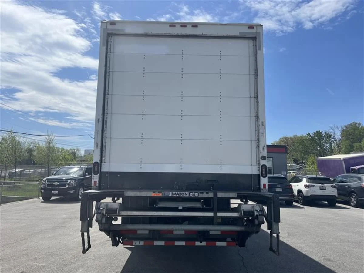2019 Freightliner M2 106 in Beltsville, MD — photo 5