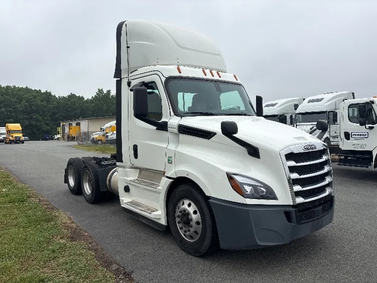 2020 Freightliner Cascadia