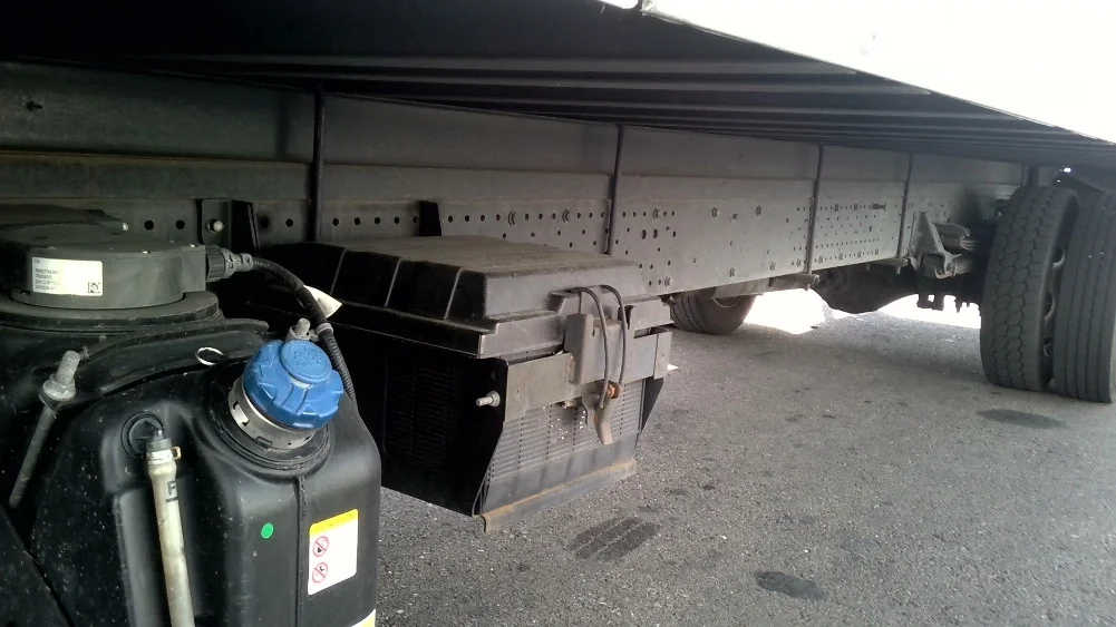 2019 Isuzu NRR - image 5