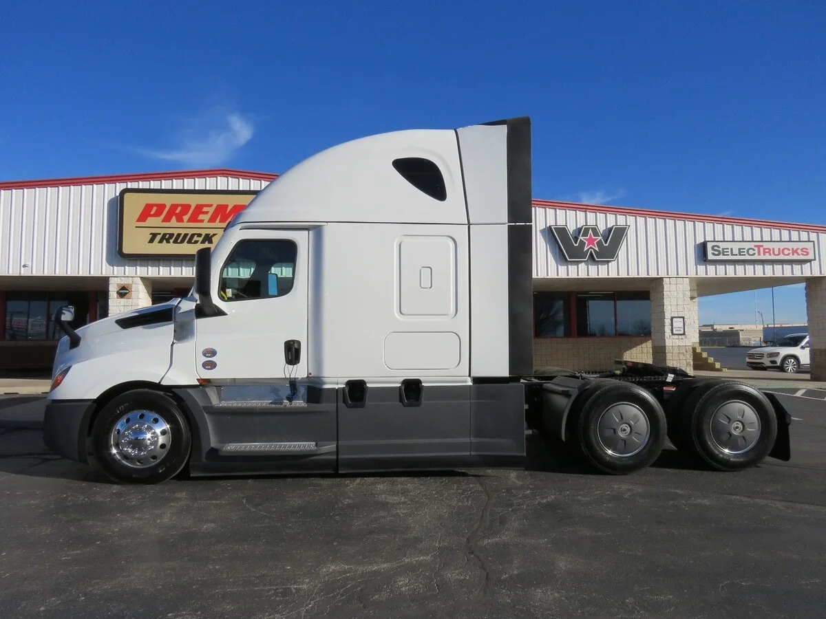 2026 Freightliner Cascadia - image 2