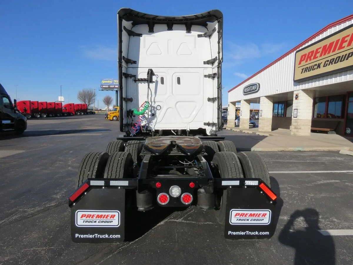 2026 Freightliner Cascadia - image 4