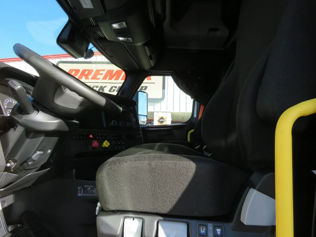 2026 Freightliner Cascadia - image 14