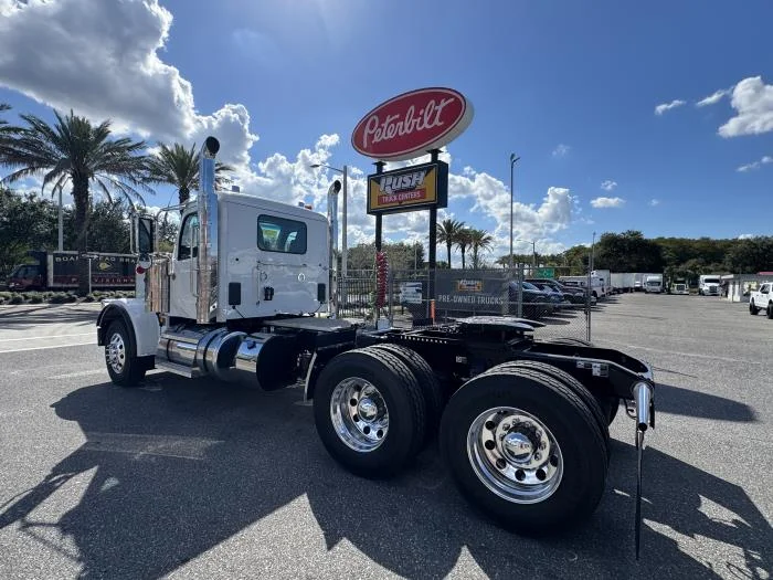 2026 Peterbilt 589 in Orlando, FL — photo 4