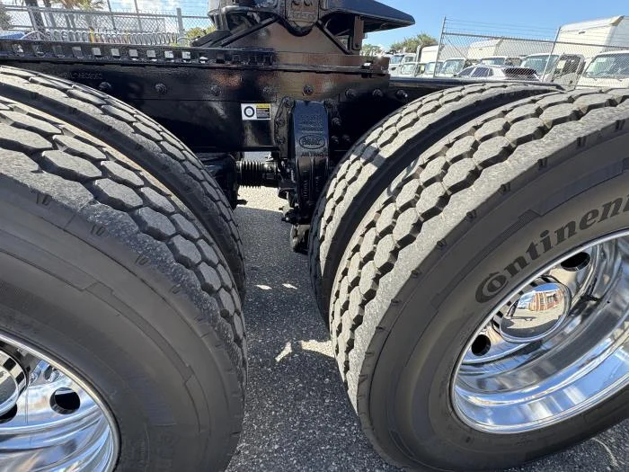 2026 Peterbilt 589 in Orlando, FL — photo 6