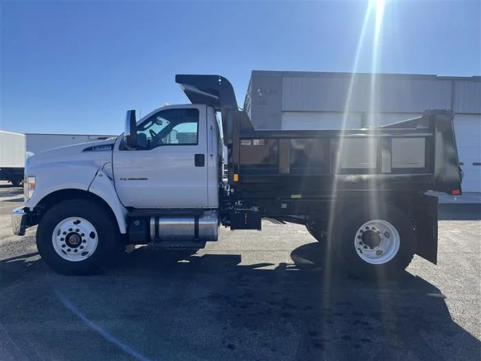 2026 Ford F-750 in Chicago, IL — photo 4