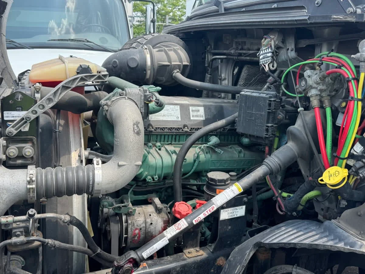 2019 Volvo in Bolingbrook, IL — photo 8
