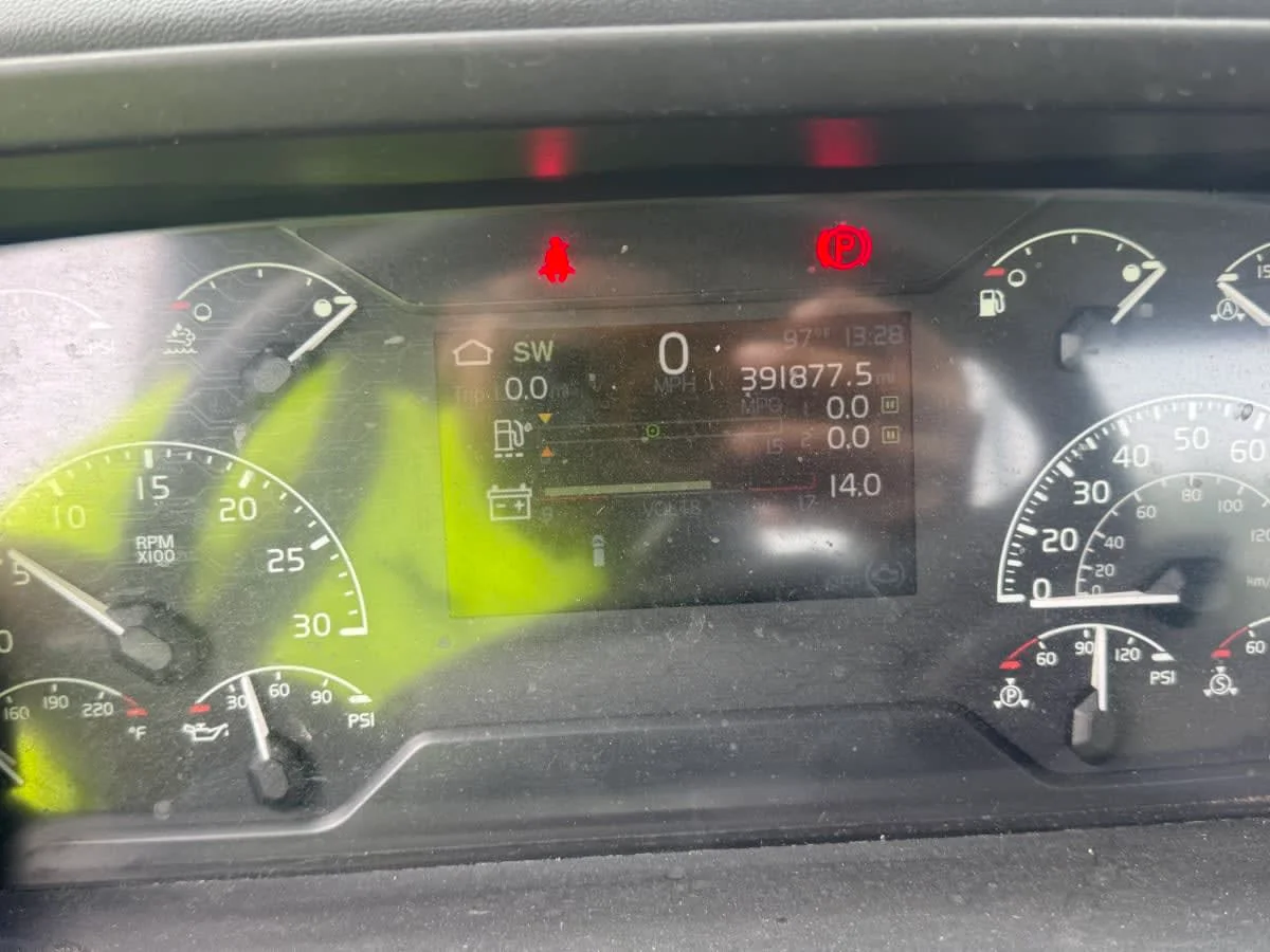 2019 Volvo in Bolingbrook, IL — photo 9