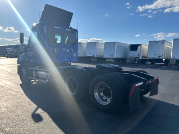 2019 Freightliner Cascadia in Swedesboro, NJ — photo 5