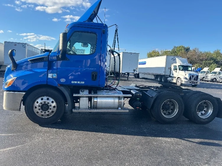 2019 Freightliner Cascadia in Swedesboro, NJ — photo 4