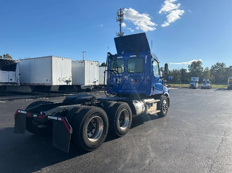2019 Freightliner Cascadia in Swedesboro, NJ — photo 7
