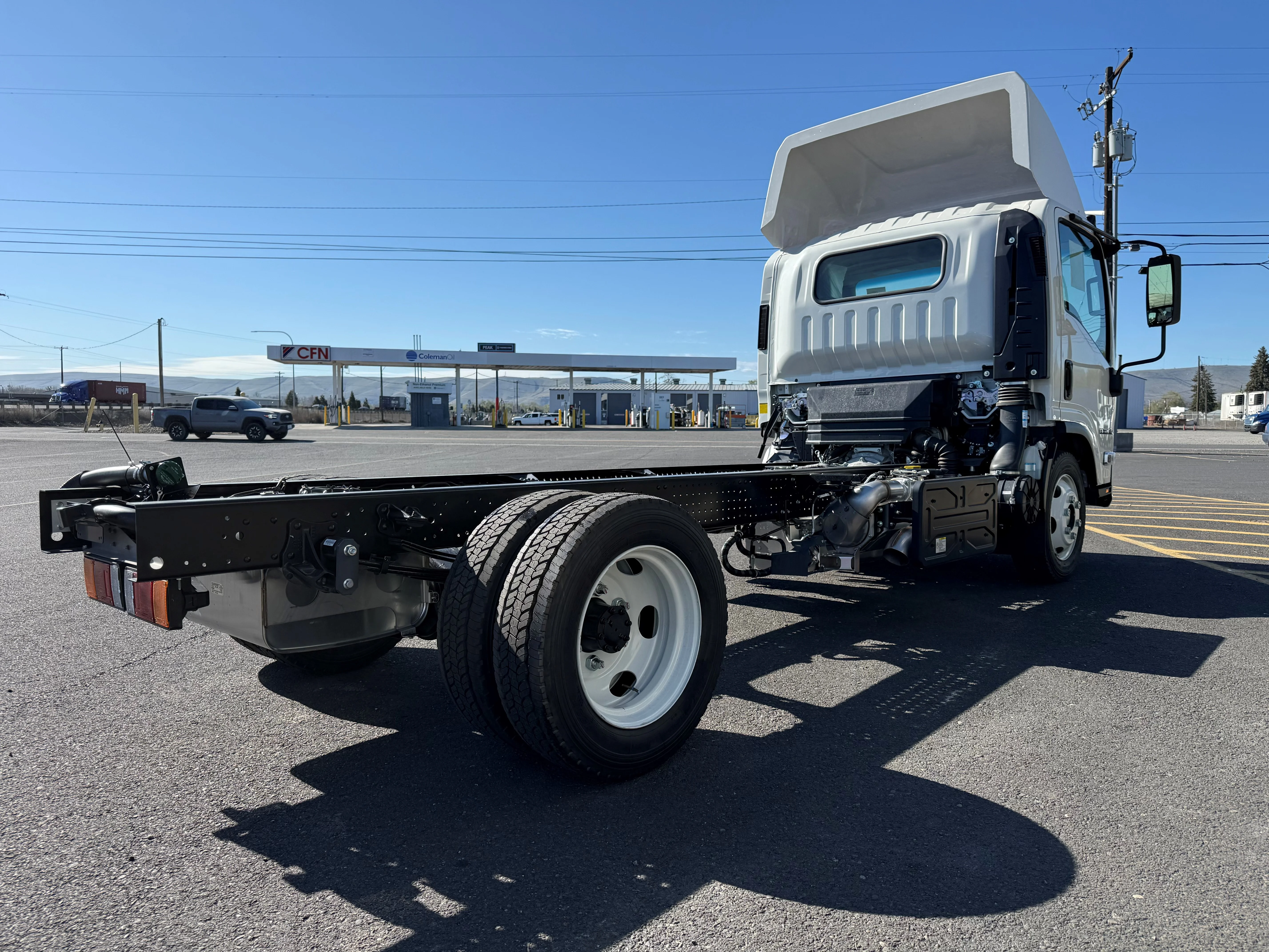 2026 Isuzu NPR in Yakima, WA — photo 5