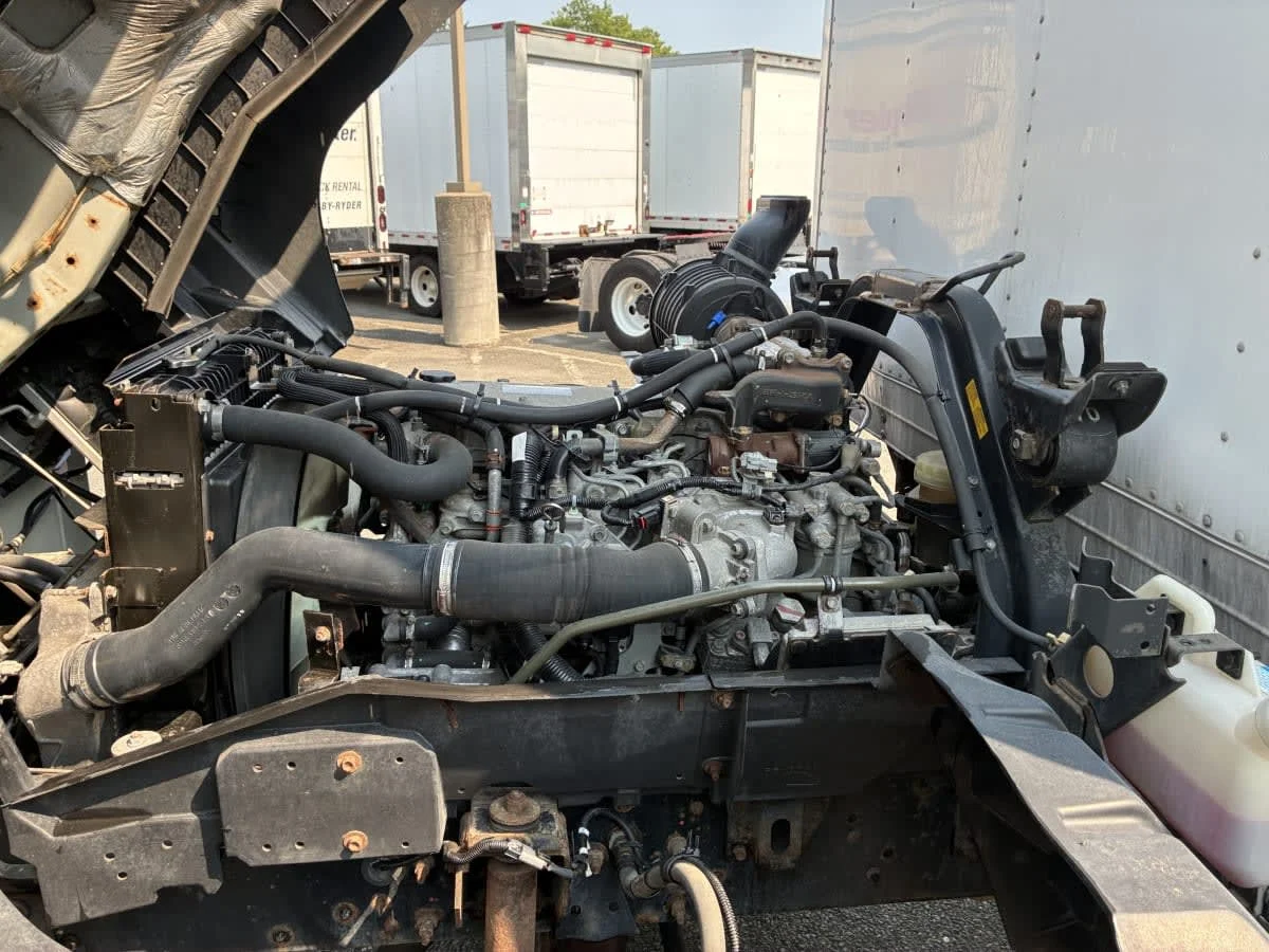 2020 Isuzu FTR in Newark, NJ — photo 9