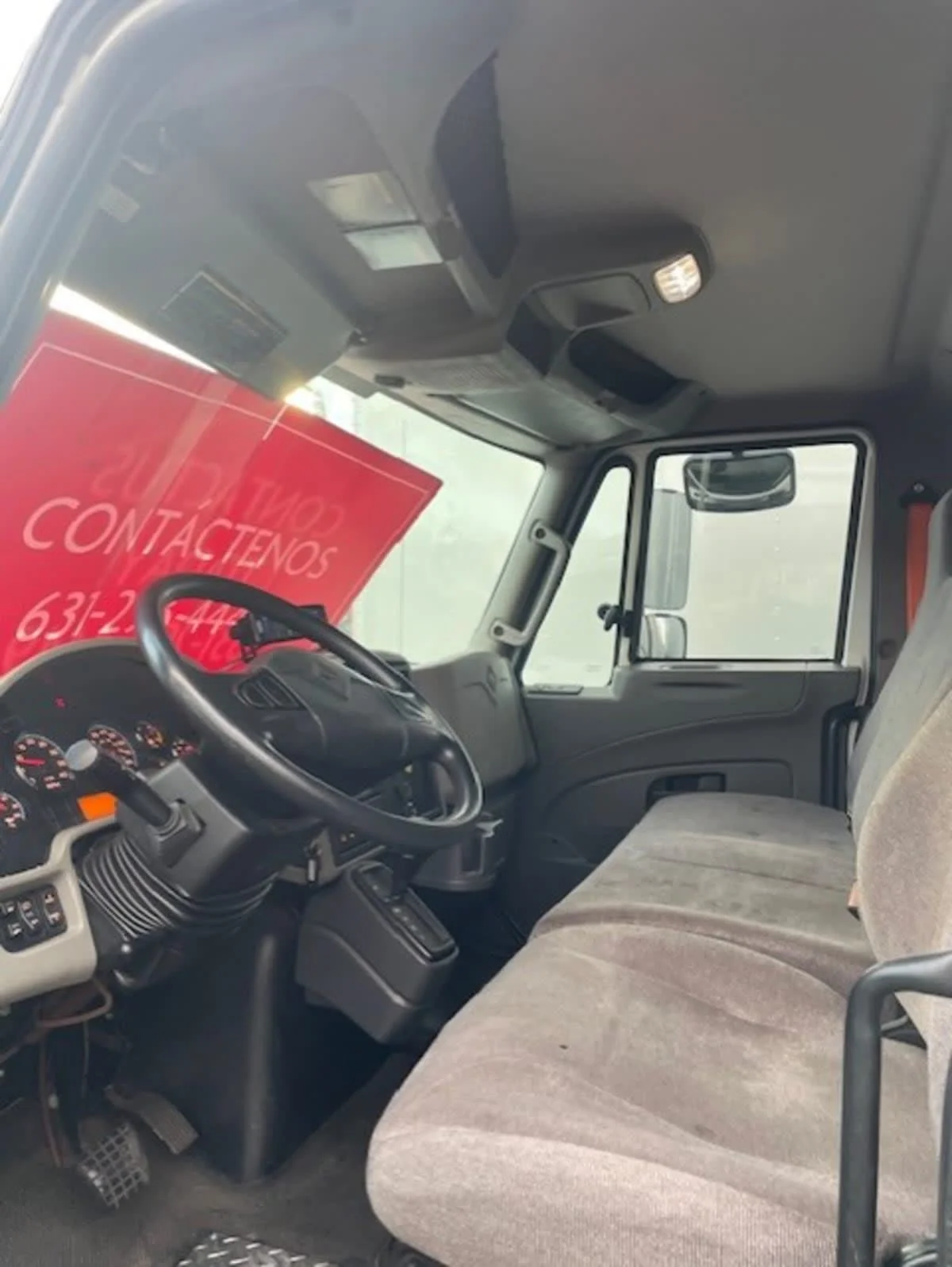 2019 International 4300 in Farmingdale, NY — photo 8