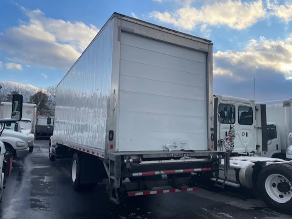 2019 International 4300 in Farmingdale, NY — photo 6