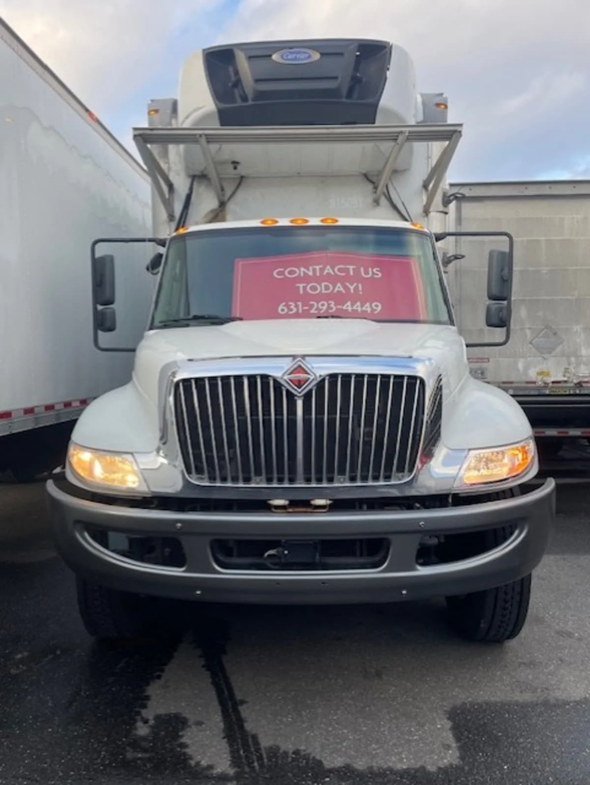 2019 International 4300 in Farmingdale, NY — photo 2