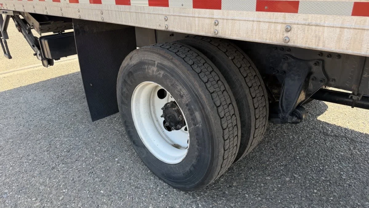 2023 Freightliner M2 106 in Phoenix, AZ — photo 13